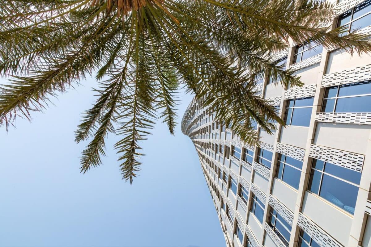 Frank Porter - Cayan Tower Dubai Exterior foto